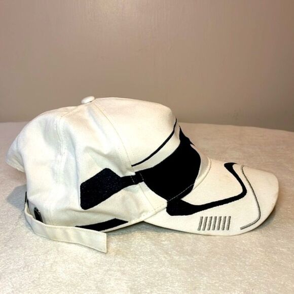 Disney Parks- Adult Size 59cm Star Wars Stormtrooper Hat with Adjustable Back - Picture 4 of 8